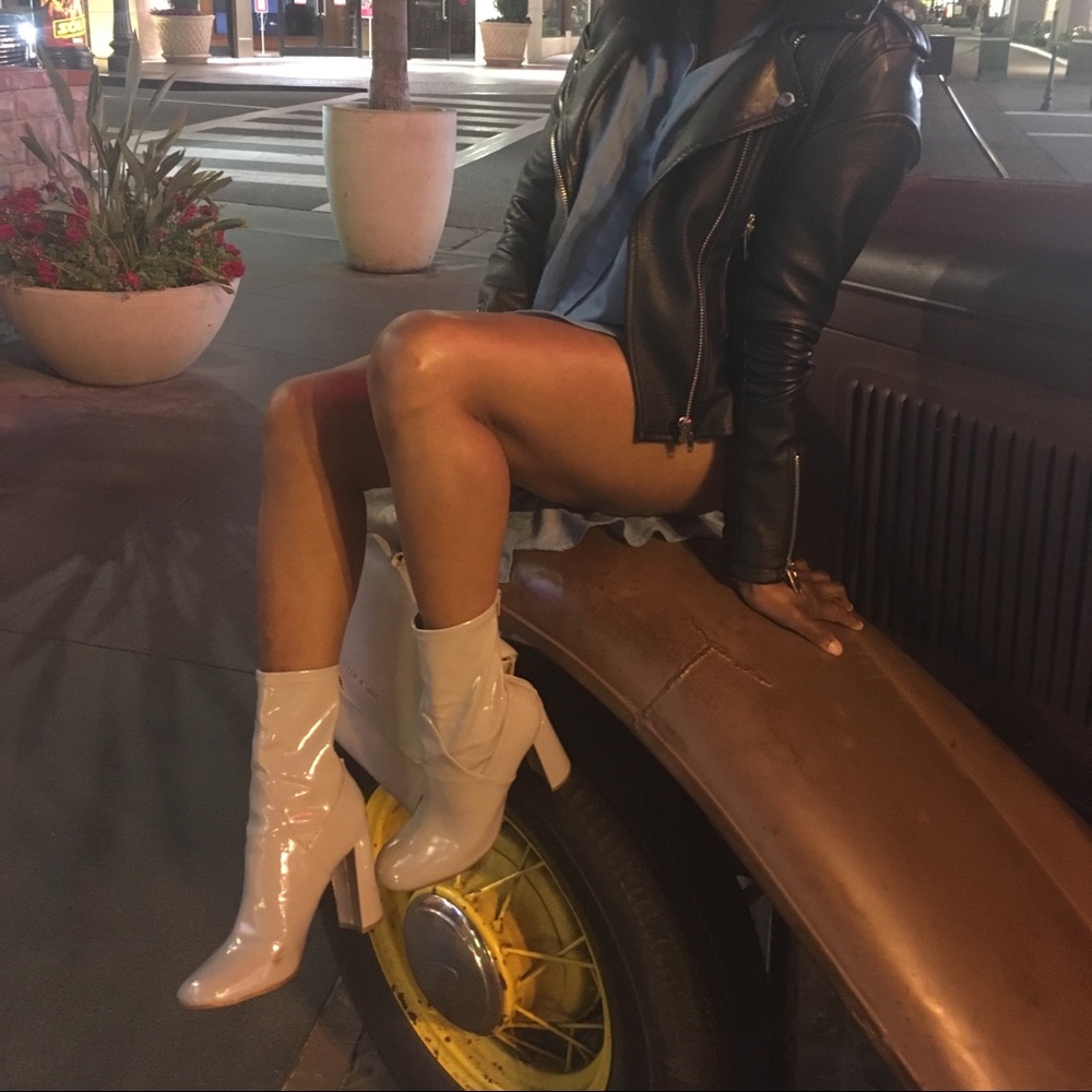 🍊 Tony Bianco Nakita Boot - Grey Patent Leather
